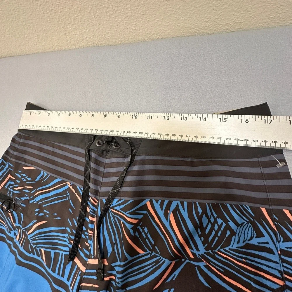 Patagonia Board Shorts Mens 34 Blue Black Tropical Palm Stripe Print